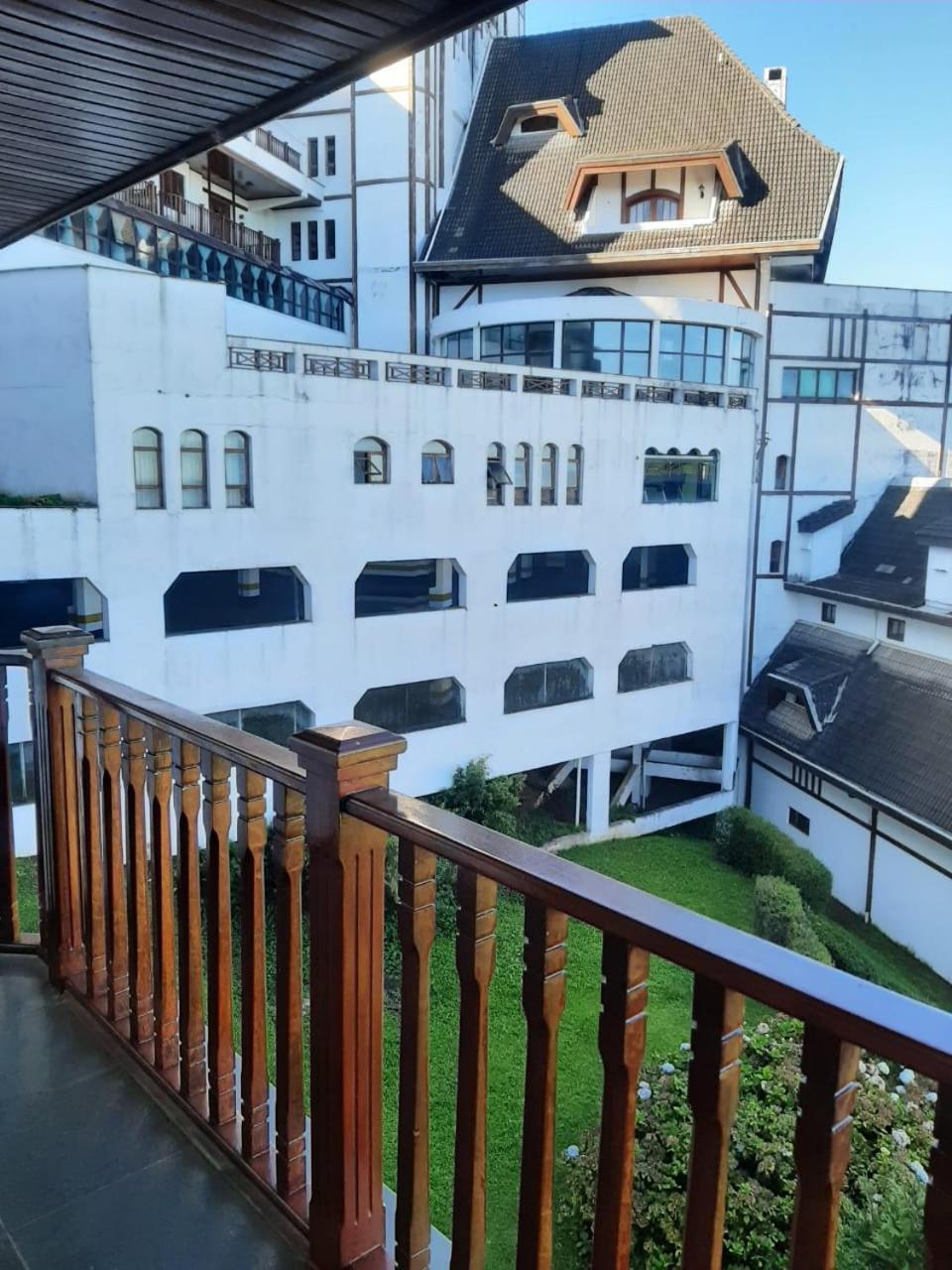 Aparthotel - Um Castelo Na Montanha 1124 *